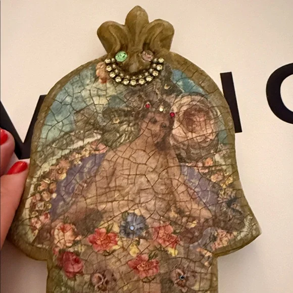 Michal Negrin Hamsa Hand with Angel Floral Design - Picture 7 of 15